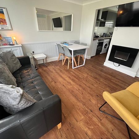 Beachcomber, Sunbeach, Scratby - Two Bed Chalet, Sleeps 4, Free Wi-Fi, Free Club Passes, Free Swimming And Pet Friendly Exterior foto